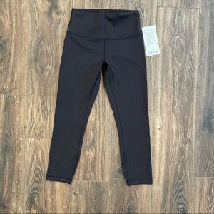 Lululemon Wunder Train HR Crop 23” - Size 8